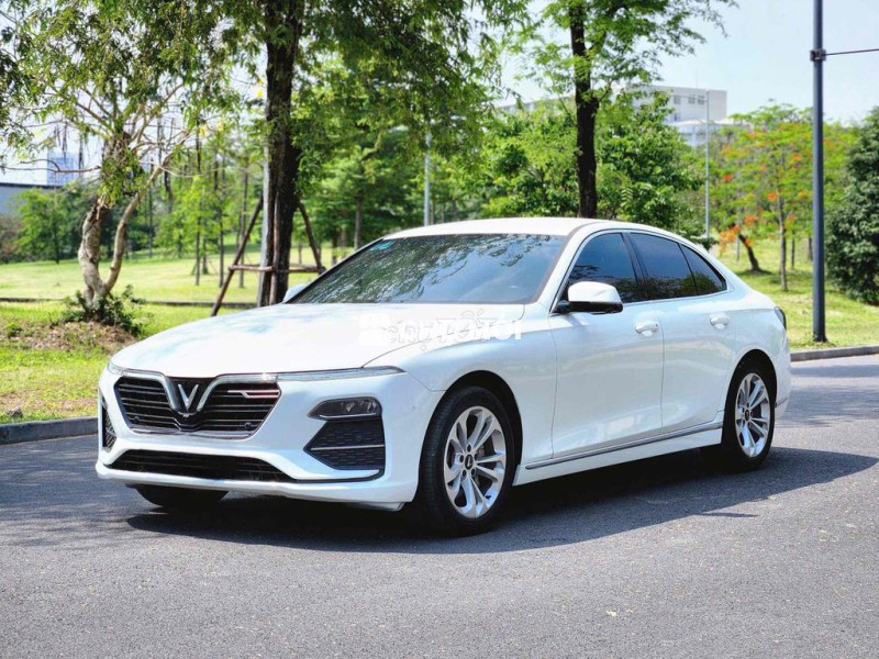VinFast Lux A2.0 2021 Plus 2.0 AT - 50000 km