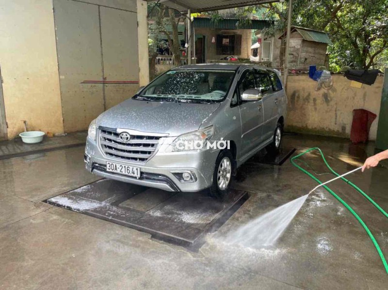 Toyota Innova 2014 E - 55555 km