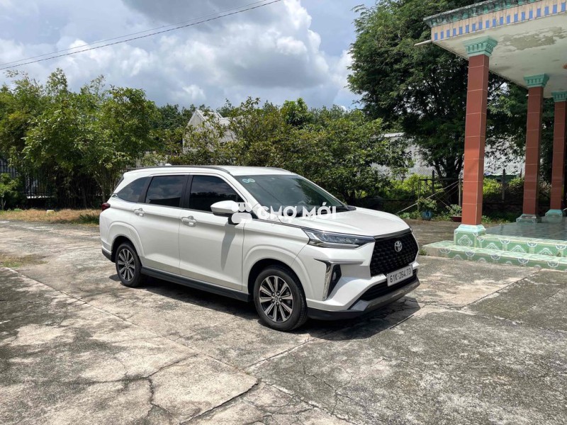 Toyota Veloz Cross 2023- 39000 km
