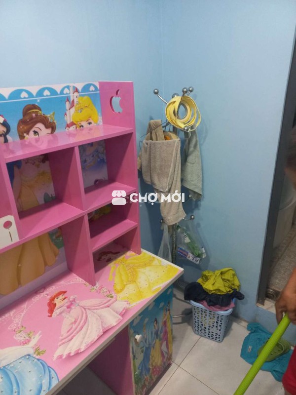 Bàn học cho Pé.