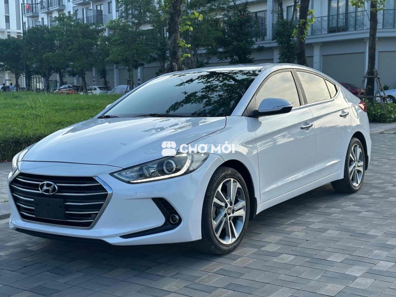 Hyundai Elantra 2017 2.0 AT - 96000 km