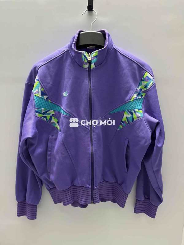 Champion jacket fit boxy