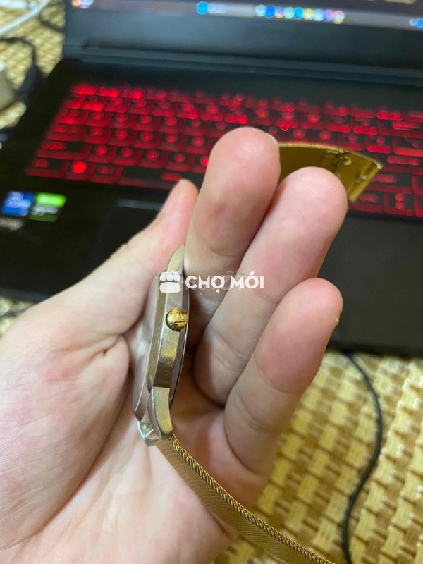 Tissotchính hãng mặt đồng hồ đá saphire ib có fix