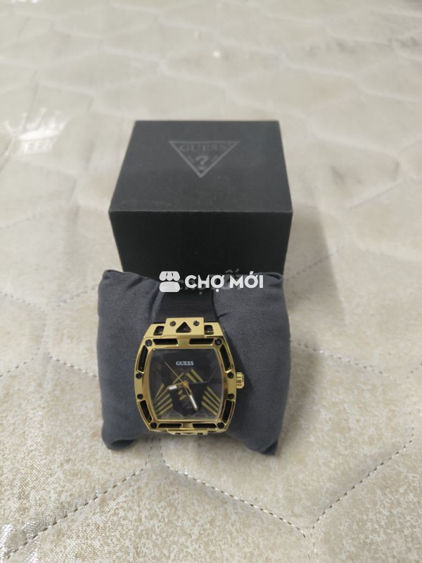 Cần pass lại đồng hồ guess ở TPHCM