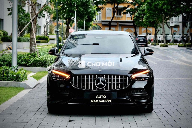 Mercedes Benz C200 Avantgarde Plus - Đen/nâu