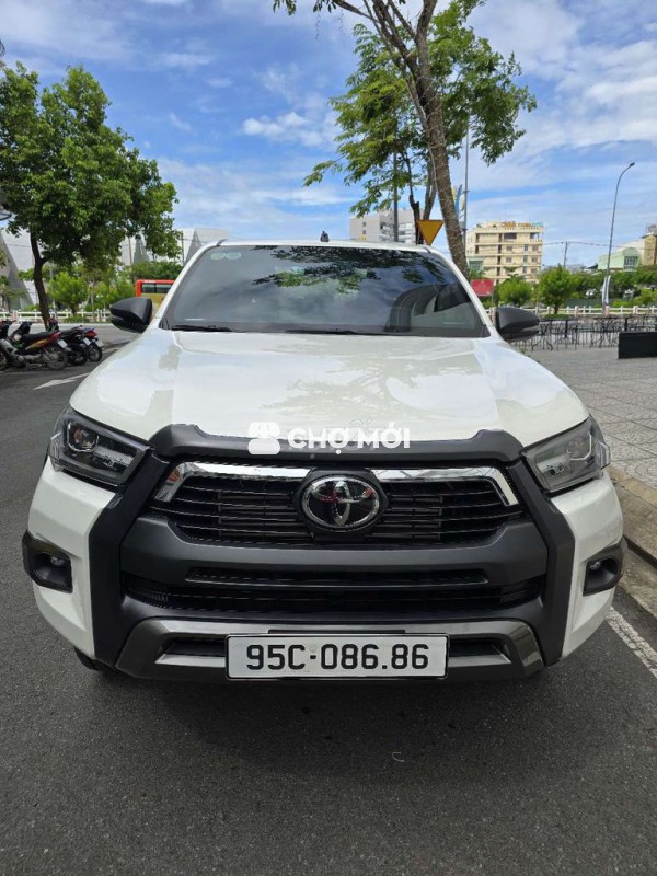 TOYOTA HILUX 2021 2.8 4x4 AT ADVENTURE SIÊU NGẦU