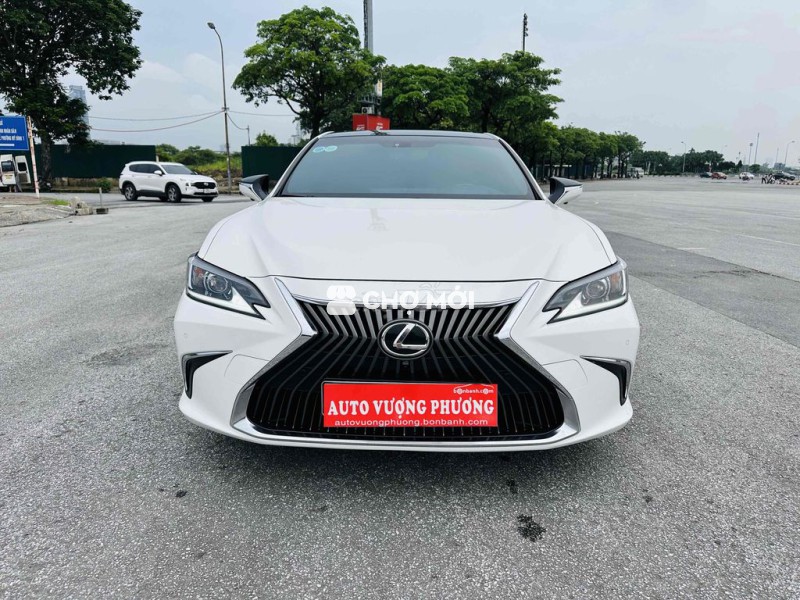 Lexus ES 250 sản xuất 2019 màu trắng