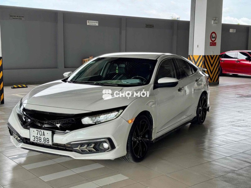 Honda Civic RS 2019 siêu đẹp