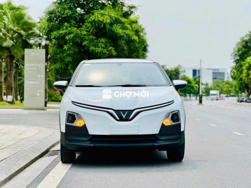 Chỉ cần đưa trước từ 115 triệu nhận xe VF 5 đủ màu