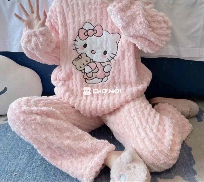 Đồ ngủ Hello Kitty vải lông cừu