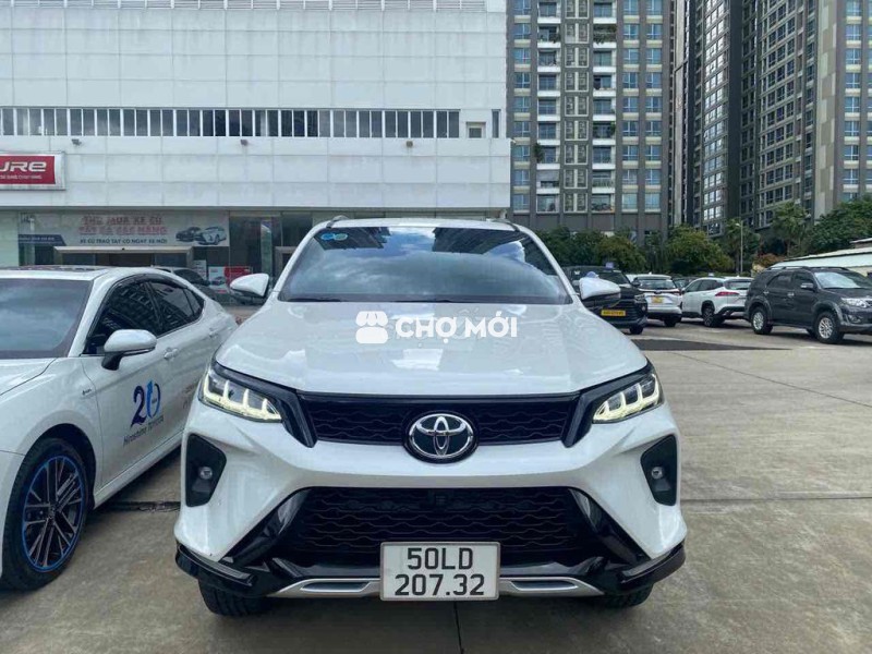 Toyota Fortuner Legender 2022 2.4 4x2 AT- 28.000km