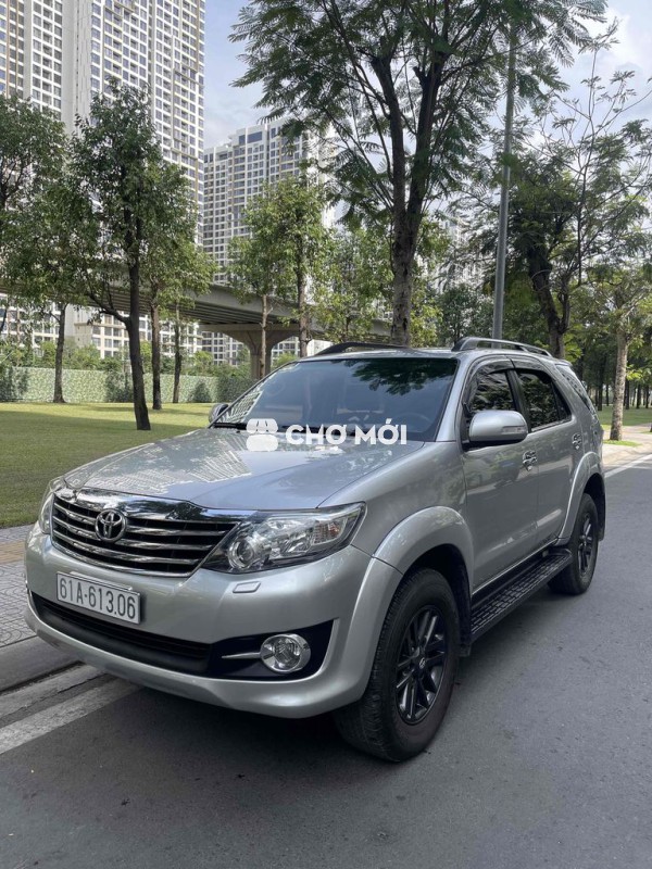 Toyota Fortuner 2015 2.7V 4x4 - 92000 km