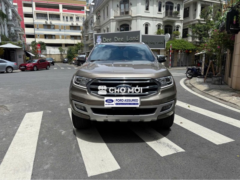 FORD EVEREST TITANIUM  2 CẦU 2019 -  918 TRIỆU