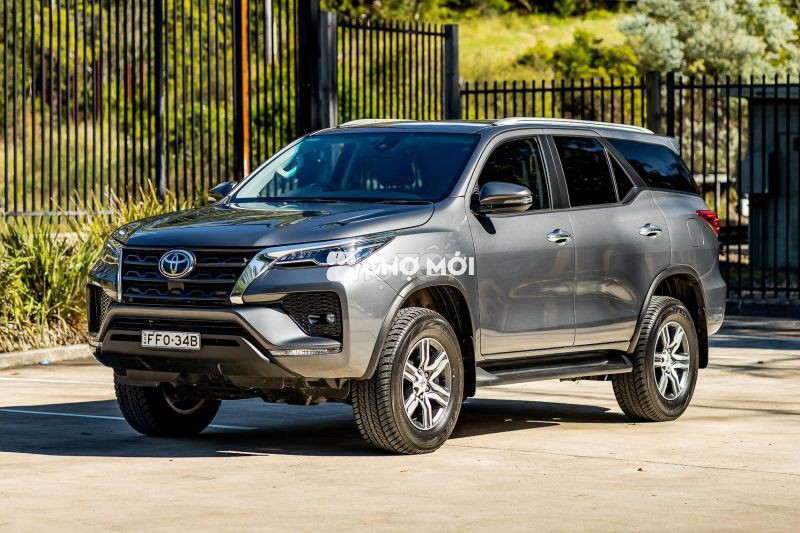 Toyota Fortuner 2025 Legender 2.7L 4x4 AT