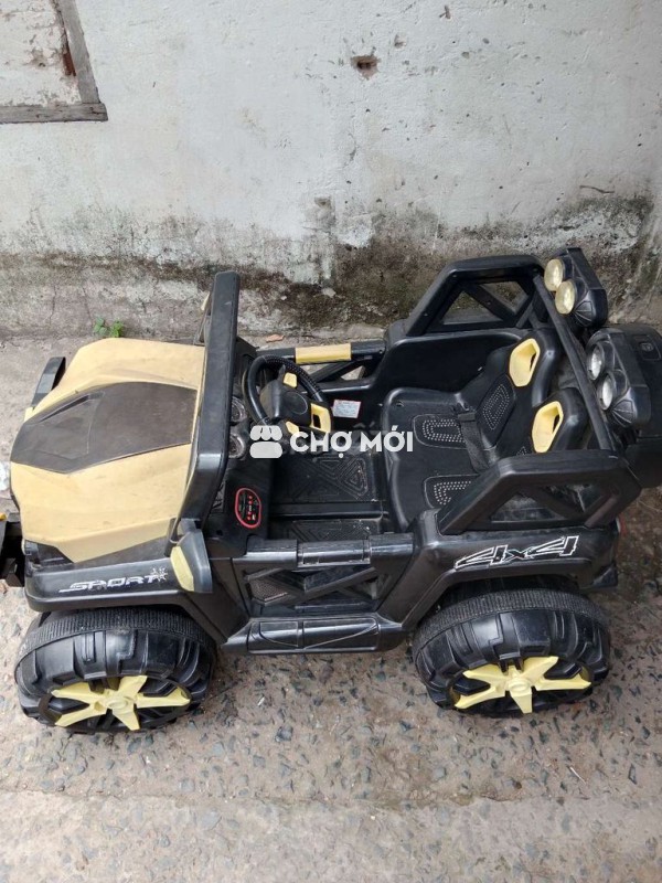 Xe điện trẻ em