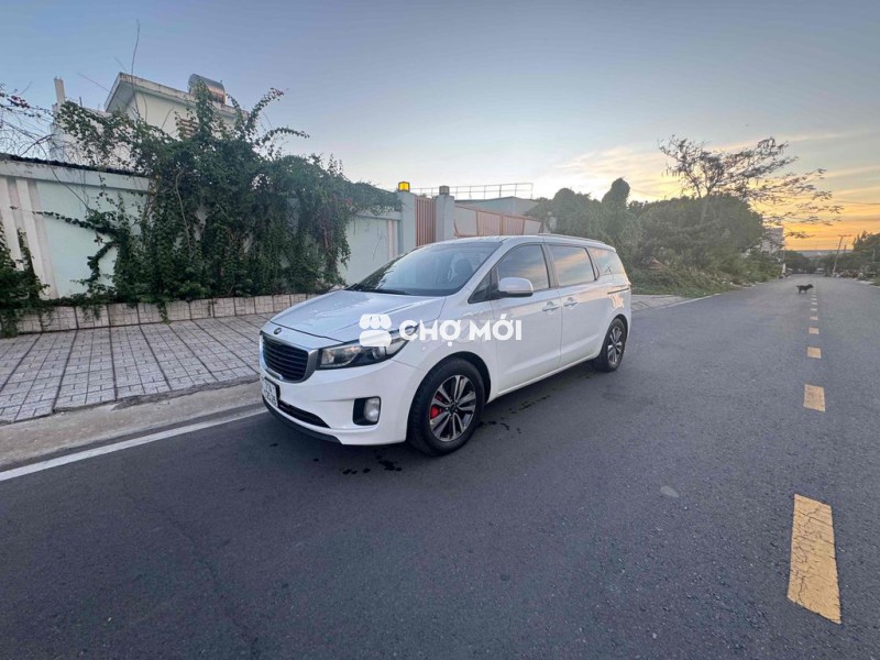 Kia Sedona 2017 2.2 DATH - 138000 km