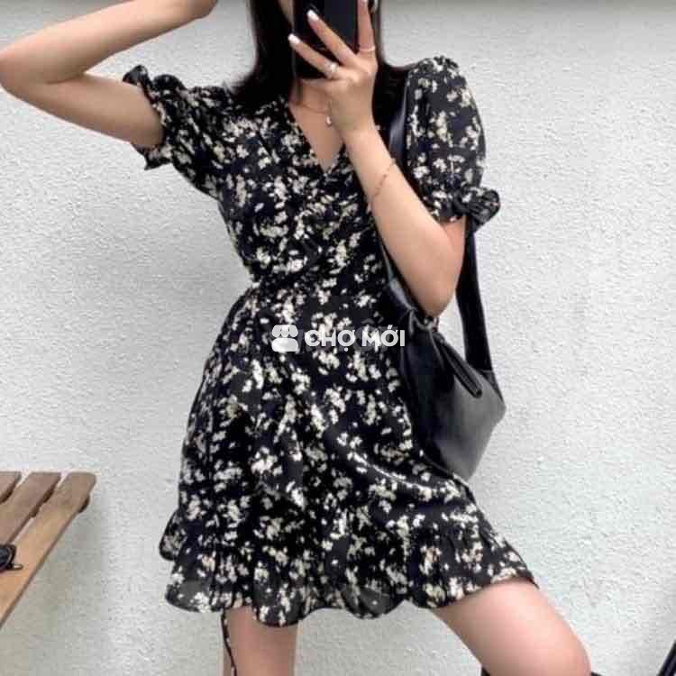 Pass đầm xinh giá store hơn 1 triệu