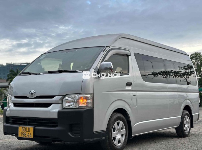 Toyota Hiace 2016 máy dầu nhập Nhật - Cty mua mới