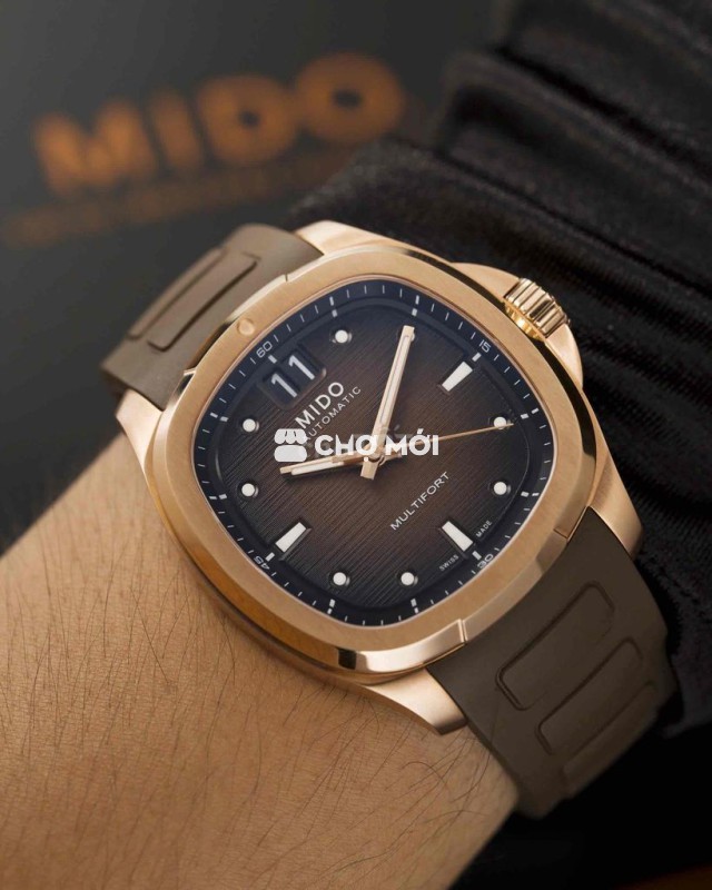 MIDO TV BIG DATE M049.526.37.291.00