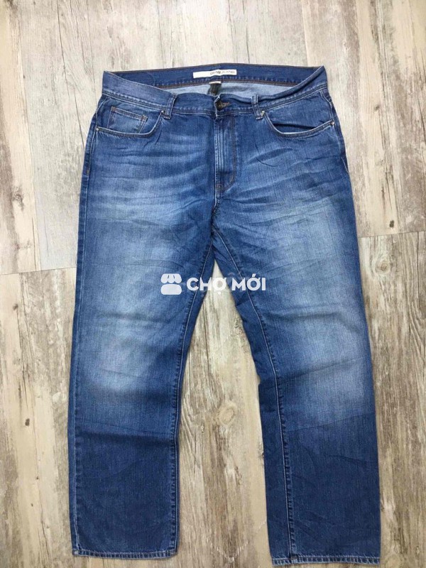DKNY.    Made in india.    size. 36.  37