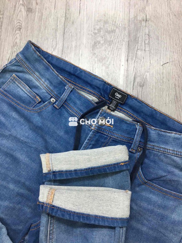 G a p.     Jeans     size. 37.   38