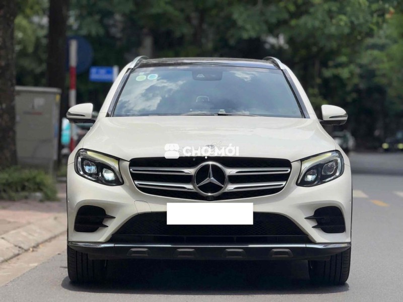Mercedes GLC300 4Matic sx 2018 màu trắng