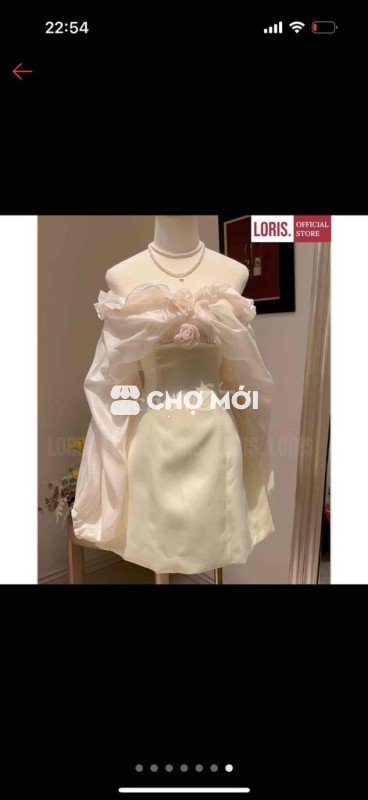 Đầm trễ vai
