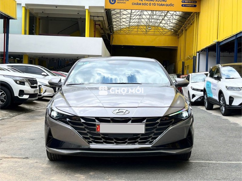 HYUNDAI ELANTRA 1.6 ĐẶC BIỆT 2024 XE GIA ĐÌNH LƯỚT