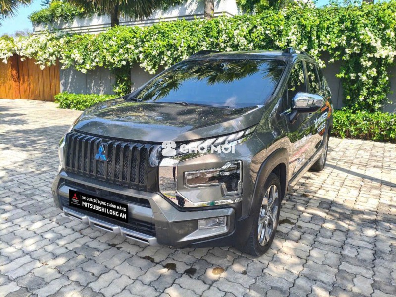 Thanh lý xe demo Xpander Cross Nâu 2024 - 52.000km