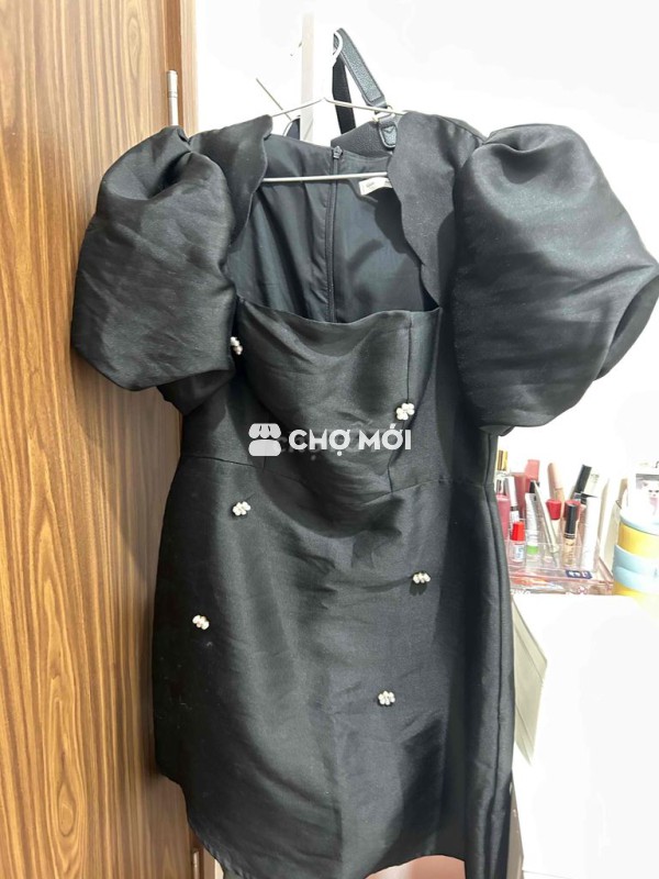 Thanh lý quần áo ít mặc