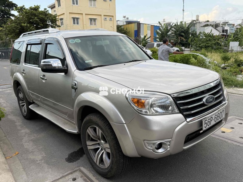 Ford Everest 2010 2.5L 4x4 Số sàn máy dầu