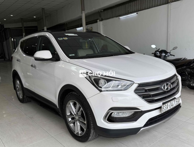 Hyundai Santa Fe 2017 2.4 AT 4 WD - 75000 km