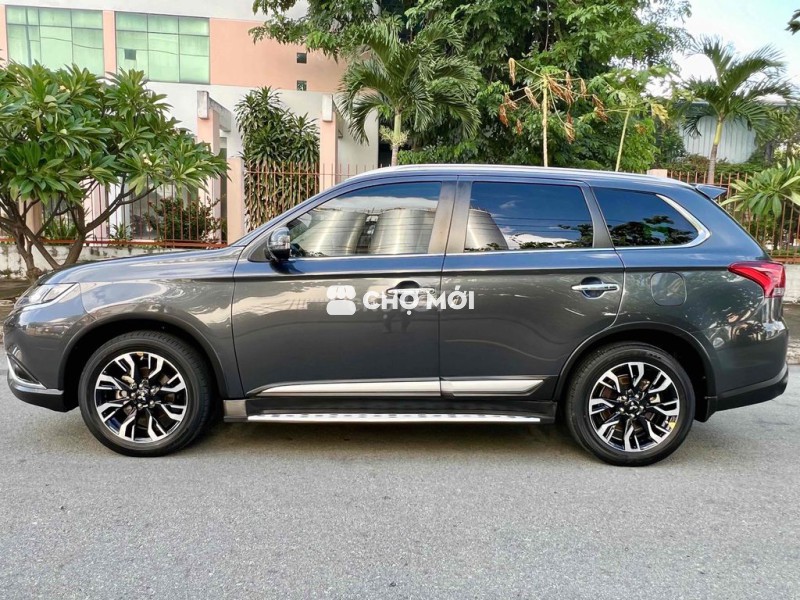 Mitsubishi Outlander bản Premium sx 2021 cực chất