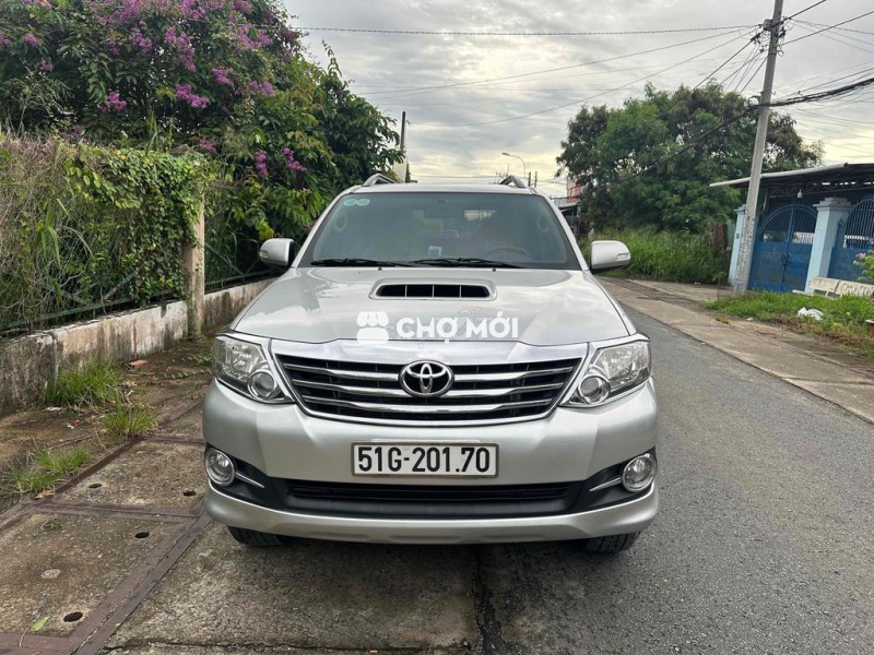 Toyota Fortuner 2016 2.4G 4x2 MT - 102000 km