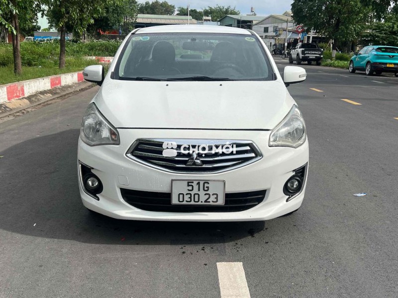 Mitsubishi Attrage  2018 1.2 MT - 100000 km