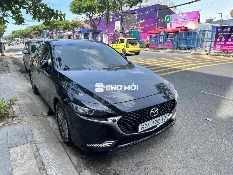 Mazda 3 2021 1.5L Luxury - 69000 km