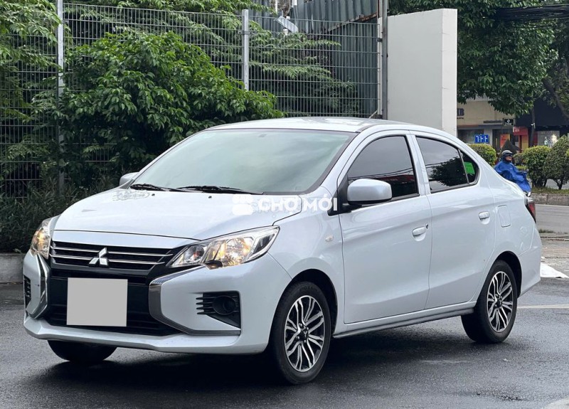 Mitsu Atrage 1.2 MT ( số sàn ) lướt chính hãng