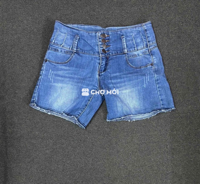 Quần short nữ size M (new 90%)