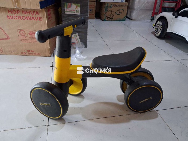 Xe chòi chân có nhạc.