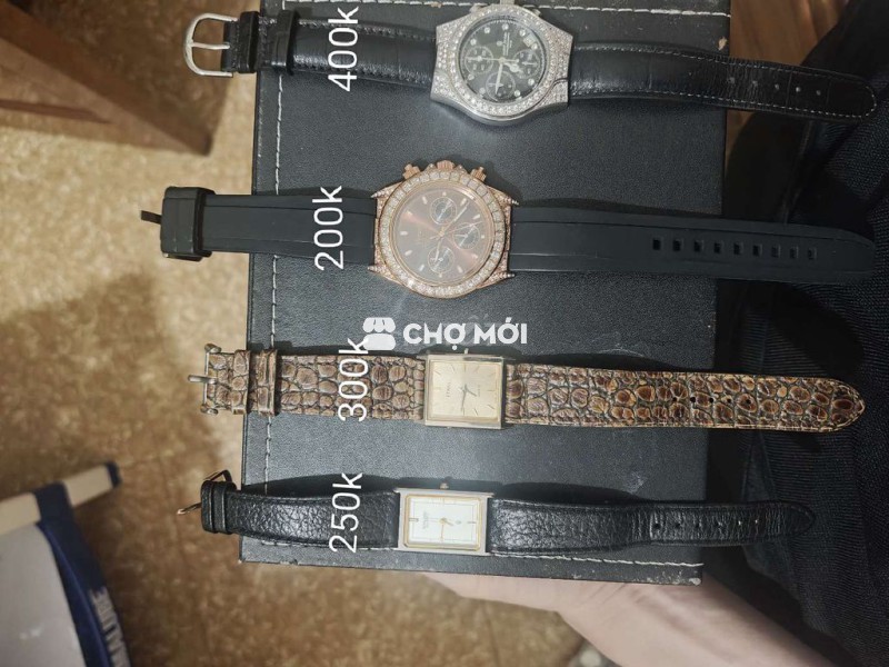 4 đồng hồ pin chính hảng
