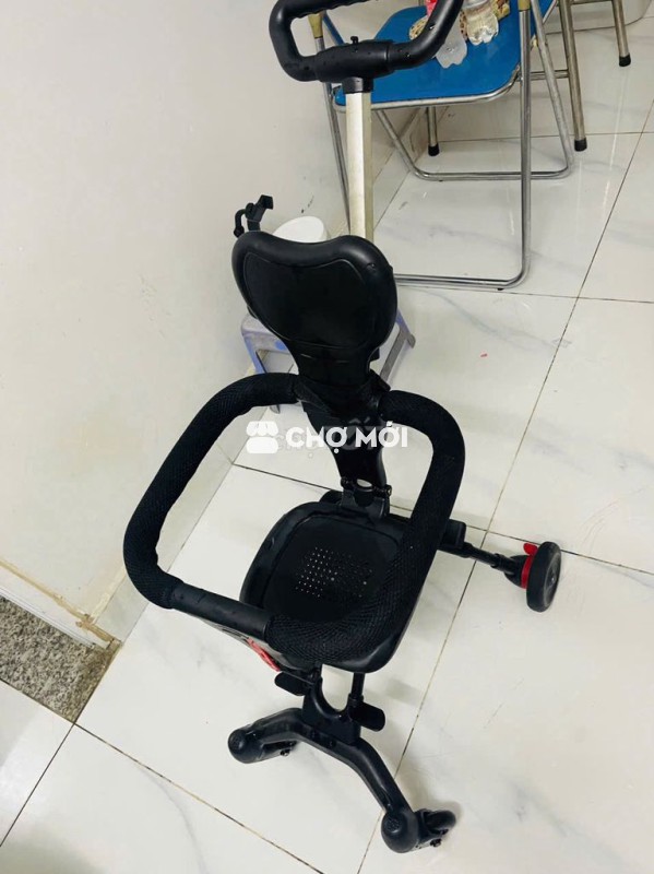 Thanh lý xe đẩy và ghế tập ăn Bình Chánh