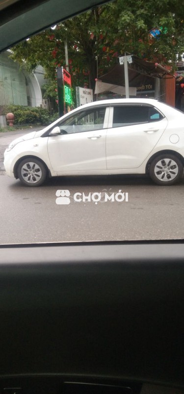 xe il0 sedan 1.2 MT 2017