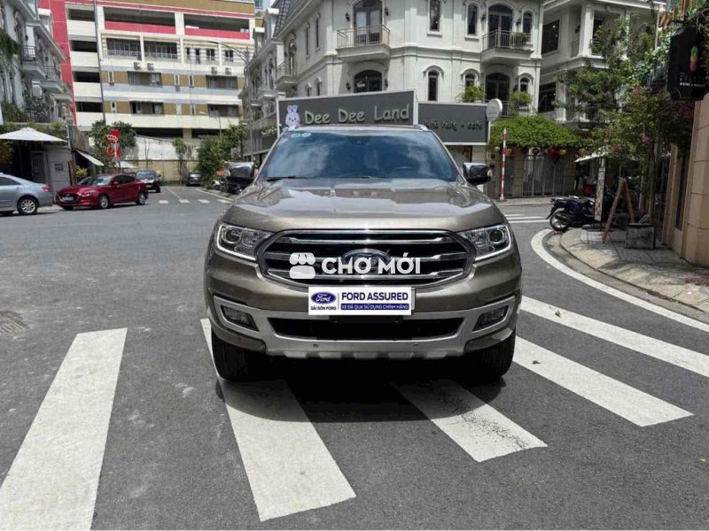 Everest Tita 2 cầu 2019 xe gia đình-Odo 39,600km