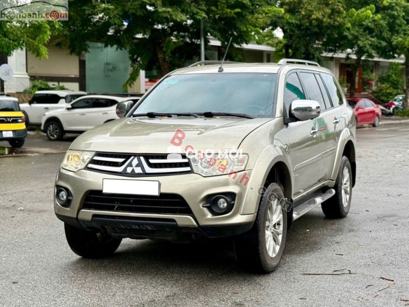 MITSUBISHI PAJERO 4x4AT Sản xuất: 2015