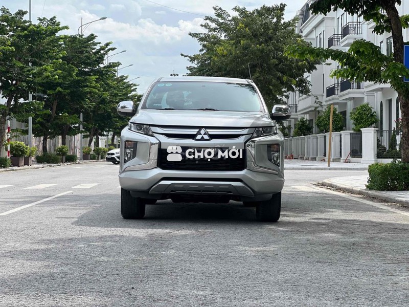 Mitsubishi Triton 2019 4x2 AT Mivec - 150000 km