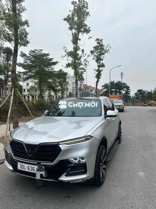 VinFast Lux SA2.0 2020 Premium 2.0 AT - 57000 km
