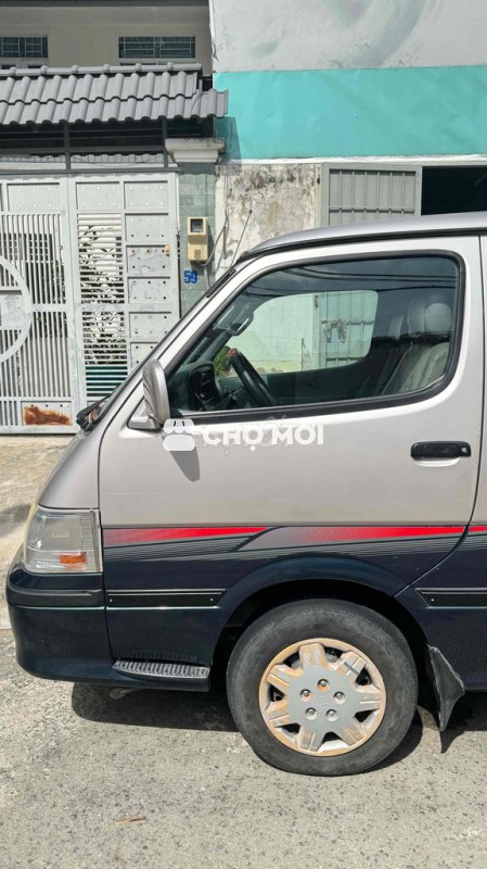 Toyota Hiace WAGON 2002 2 màu