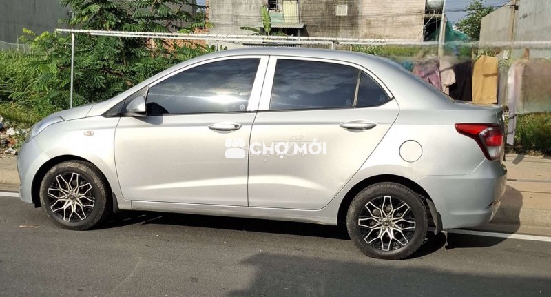 Hyundai Grand i10 2016 Sedan 1.2 Base - 134000 km