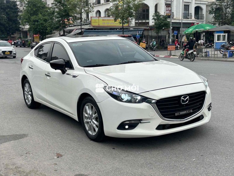 Mazda 3 2017 1.5 AT Sedan bản Filip phanh điên tử