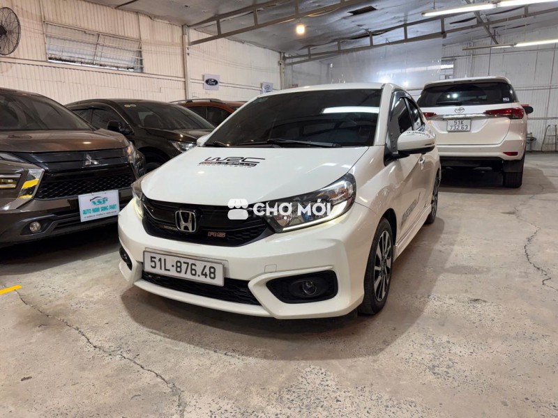 Honda Brio 21 RS rất mới,nhiều đồ chơi,có góp bank